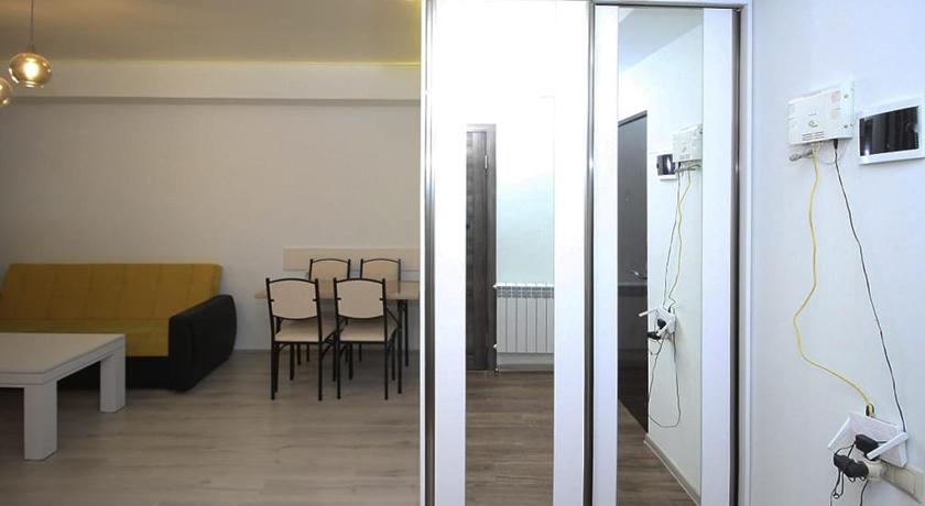 47A Excellent apartment center capital photo