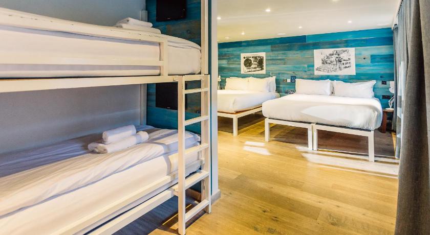 Image of Room for 6 people 4