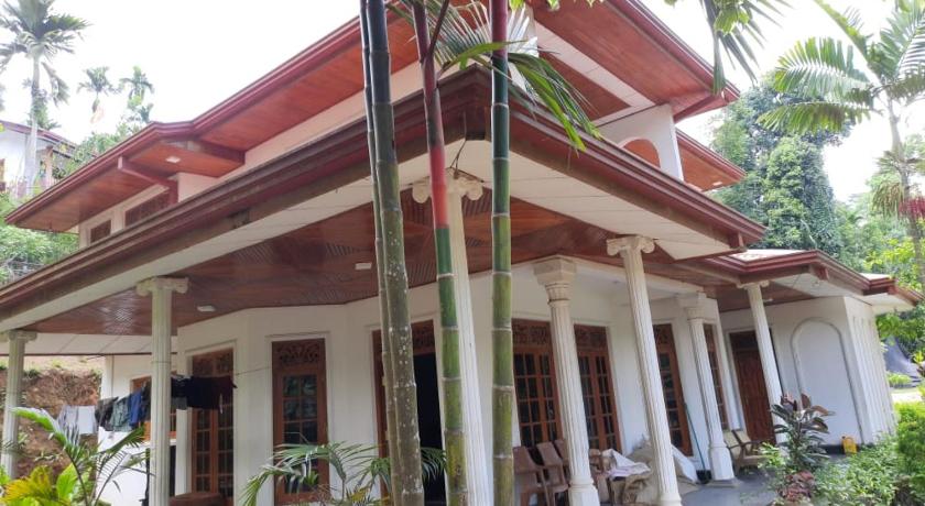Family Holiday Inn — Hotel in Badulla