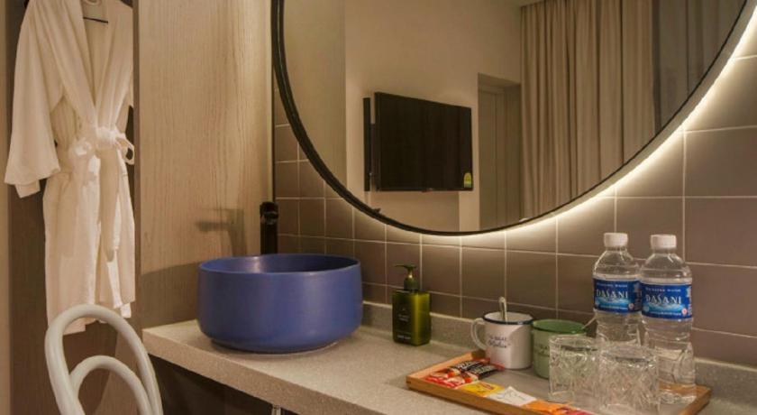 Image of Deluxe Room 2