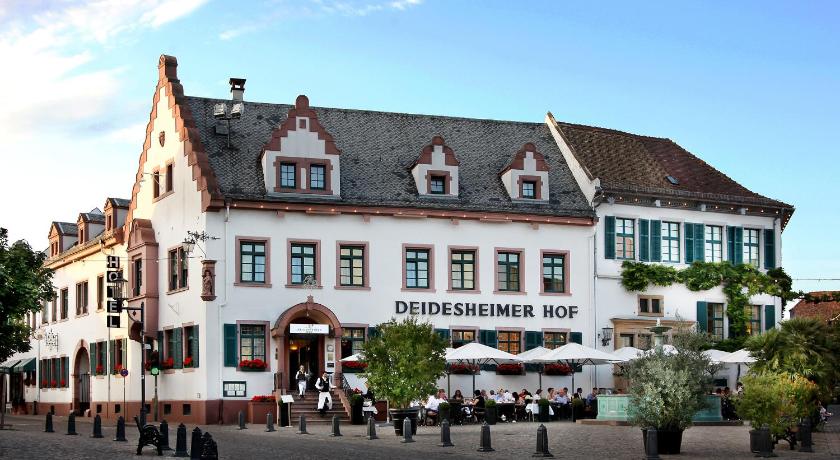 Deidesheimer Hof — Hotel in Deidesheim