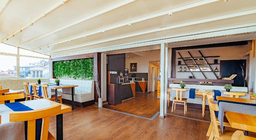 Comfort Beige Hotel - image 5