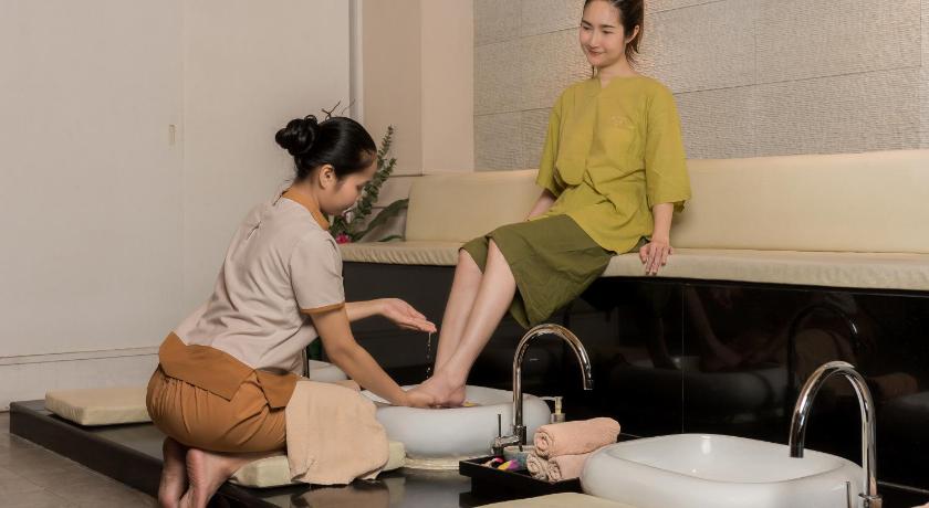 The Niran Grand Hotel – Bangkok, NY