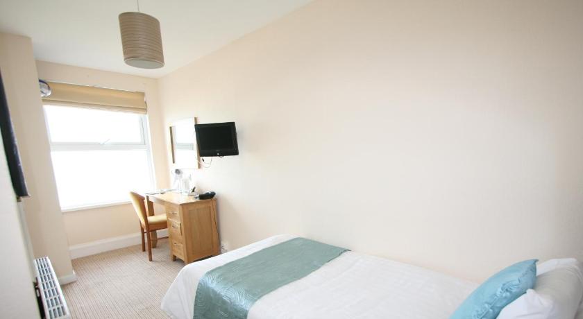 Image of Standard Single Room with Sea View 3