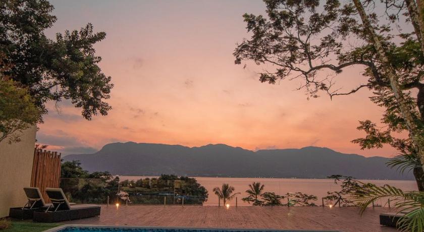 Suites Vista pro mar Ilhabela — Hotel in Ilhabela