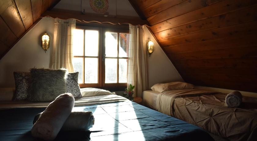 Háromágyas szoba - közös fürdőszobával (Triple Room with Shared Bathroom) fotója 5