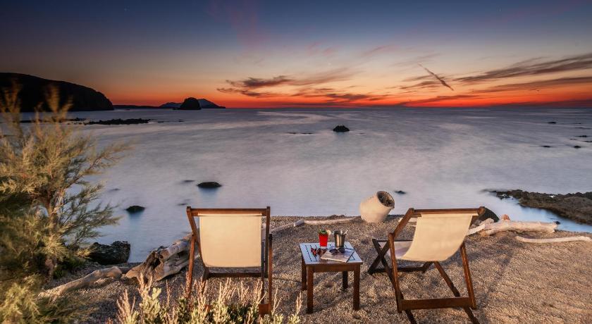 Tania Milos — Hotel in Milos Island