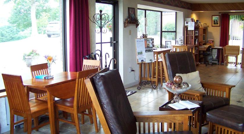 Highland Manor Inn photo