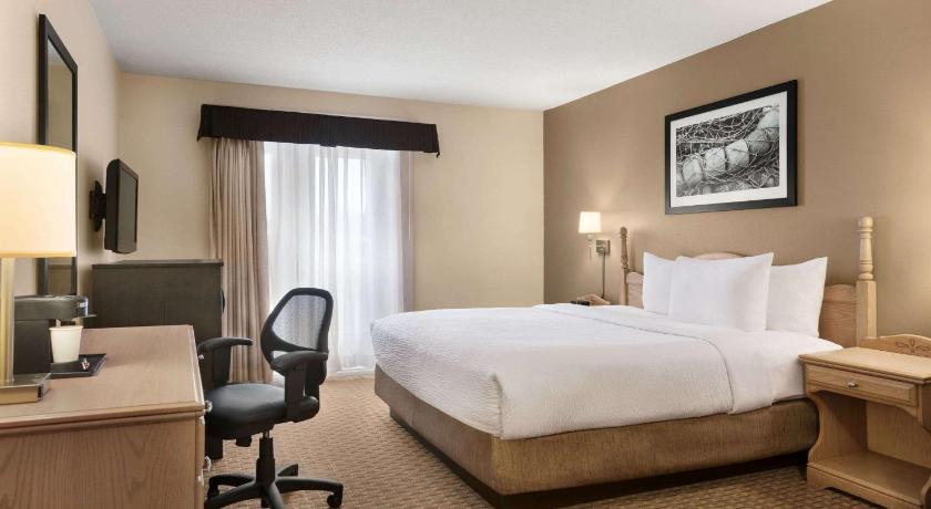 Travelodge Suites by Wyndham Moncton