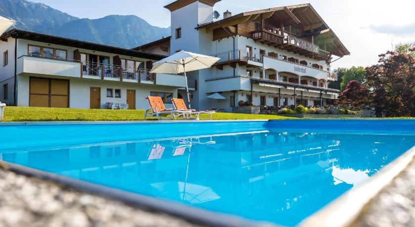 Hotel Huberhof — Hotel in Innsbruck