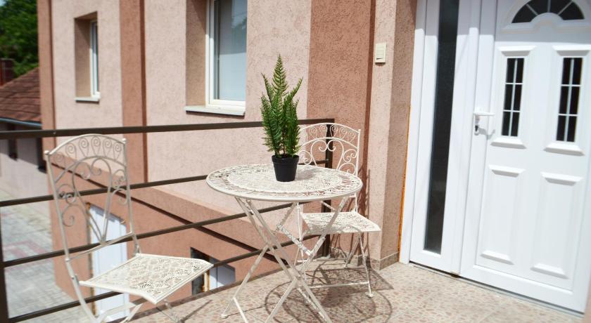 Dream House Apartments photo