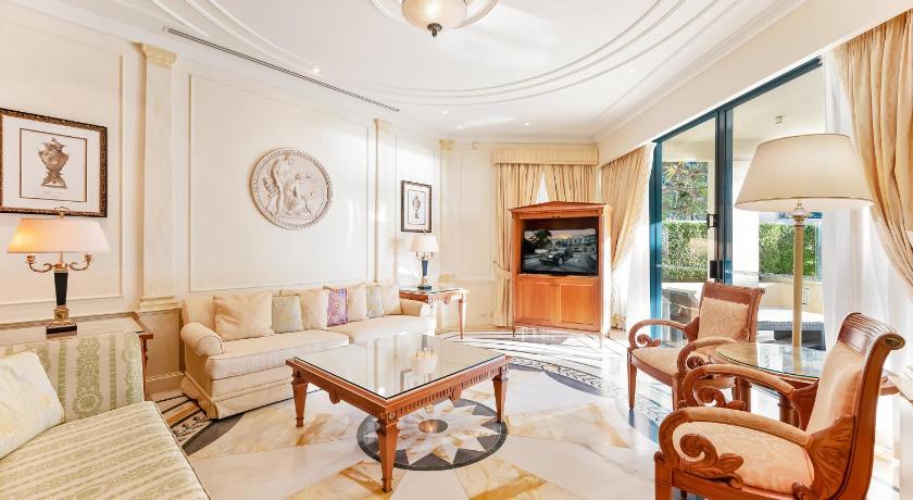 三臥室公寓- 泳池 (Three Bedroom Condominium - Pool)圖片 3