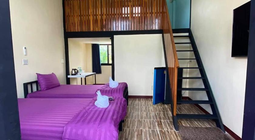 Image of Deluxe Family Suite 0