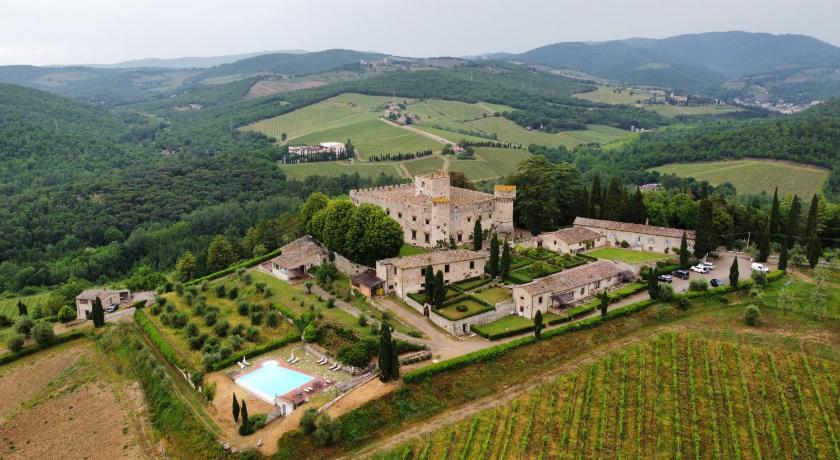 Castello Di Meleto Wine Destination - Camere in Castello e Appartamenti photo