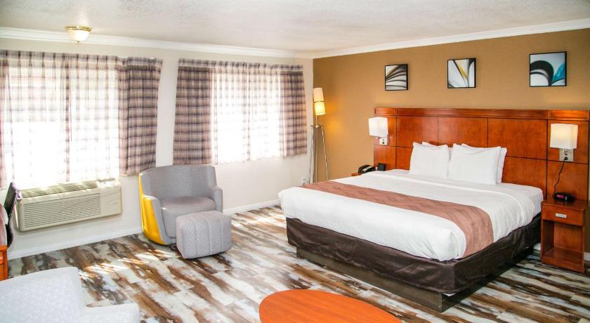 Quality Inn & Suites Thousand Oaks - US101