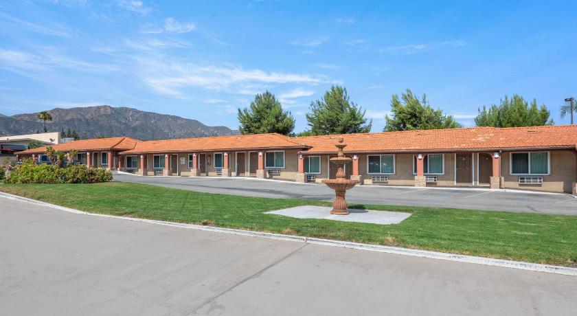 Oak Park Motel photo