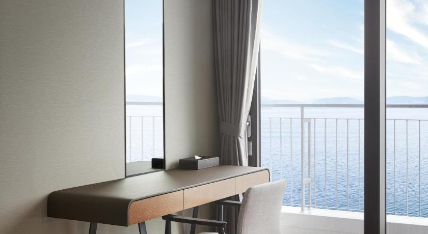 Image of Premier Suite 14