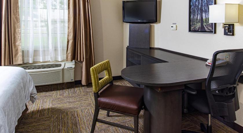 Candlewood Suites Appleton