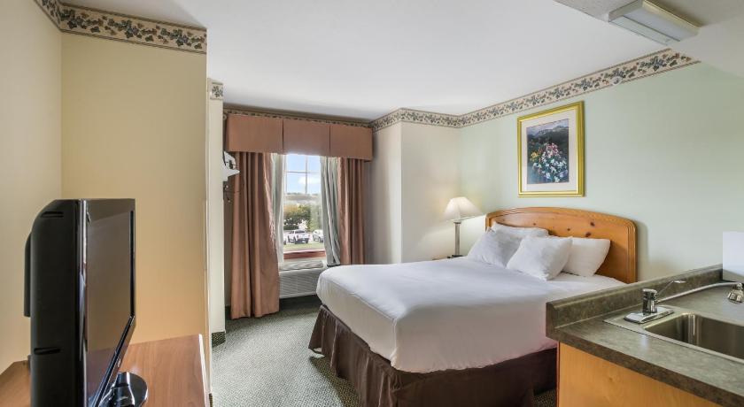 Americas Best Value Inn & Suites Three Rivers