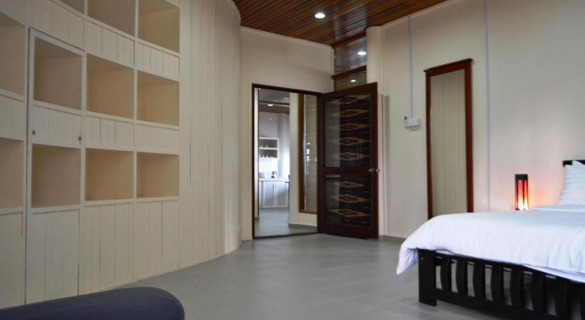 Image of Crystal Suite 5