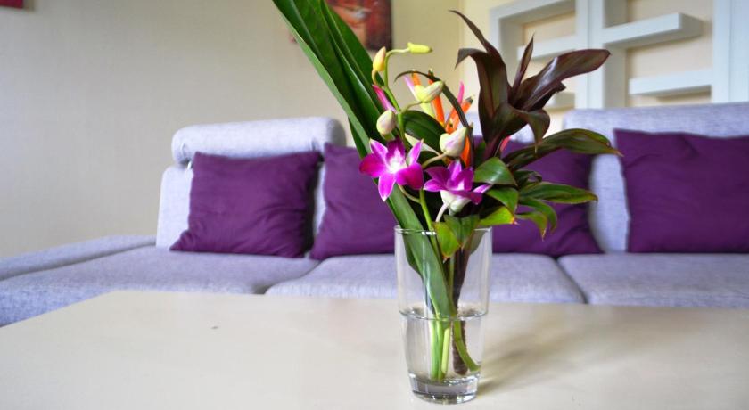 Image of Crystal Suite 14