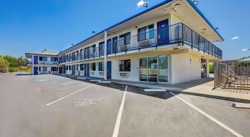 Motel 6-Red Bluff, CA