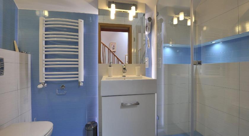 Beauty Apartment 5min to Main Square aircon - image 14