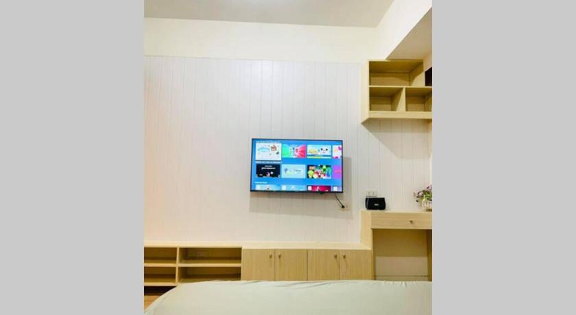 Cozy Studio Type Condo with Pool photo