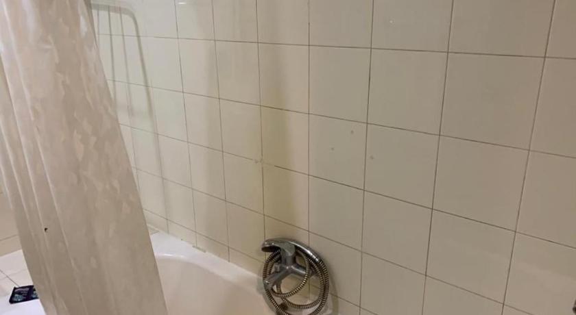 Bathroom, Hotel Tunisie Confort in Tunis