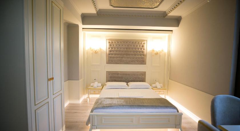 Hotel Lotus — Hotel in Tirana