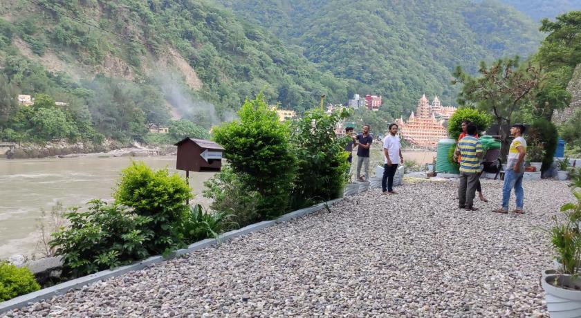 H7 Stay On the Ganges, Yoga & Spa Resort, Rishikesh