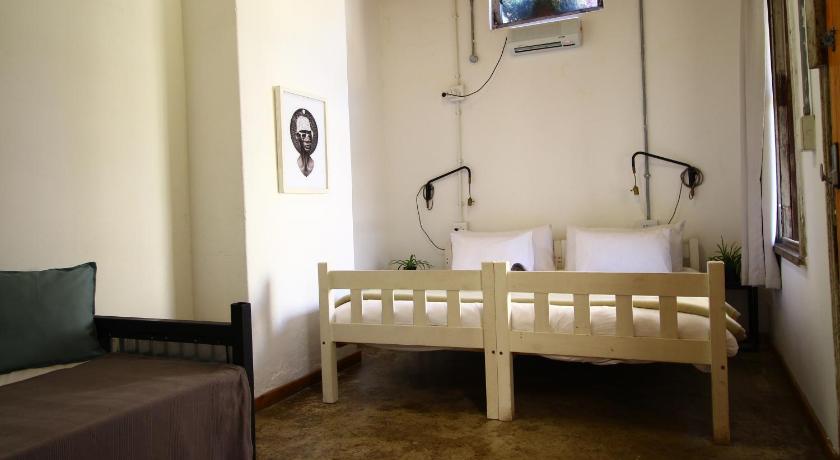 Image of Deluxe King Suite 5