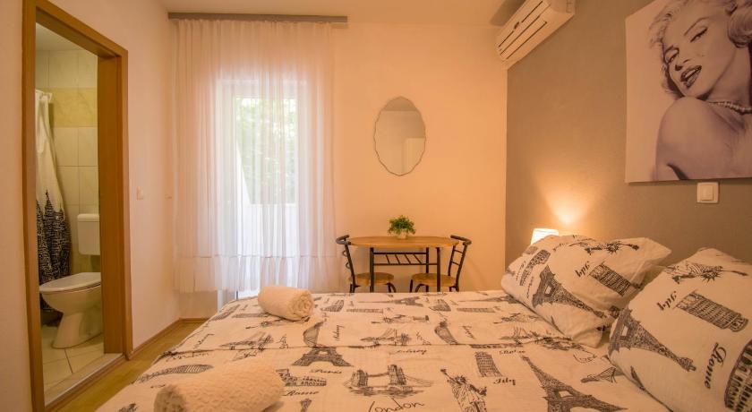 Apartmani Manuela - Baska Voda — Hotel in Baska Voda