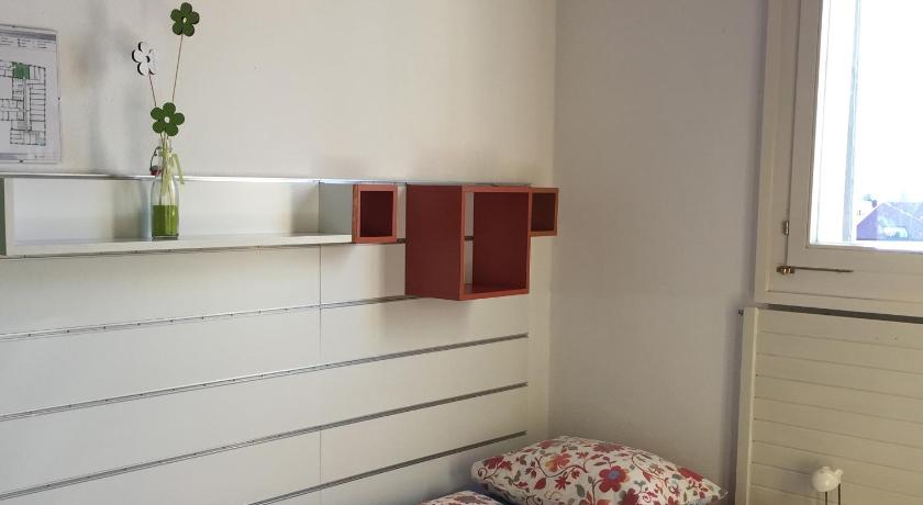 Image of Single Room with Shared Bathroom 3