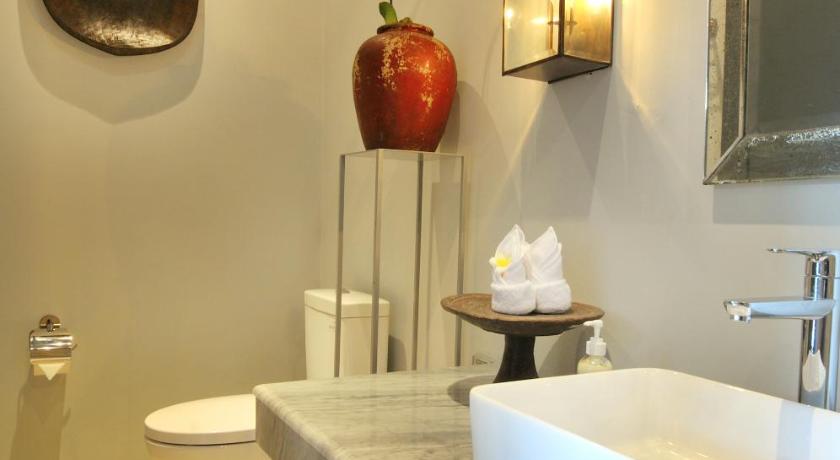 Room & Vespa Suite 1 - image 19