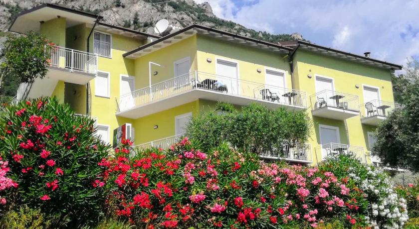 Hotel Casa Piantoni — Hotel in Limone sul Garda