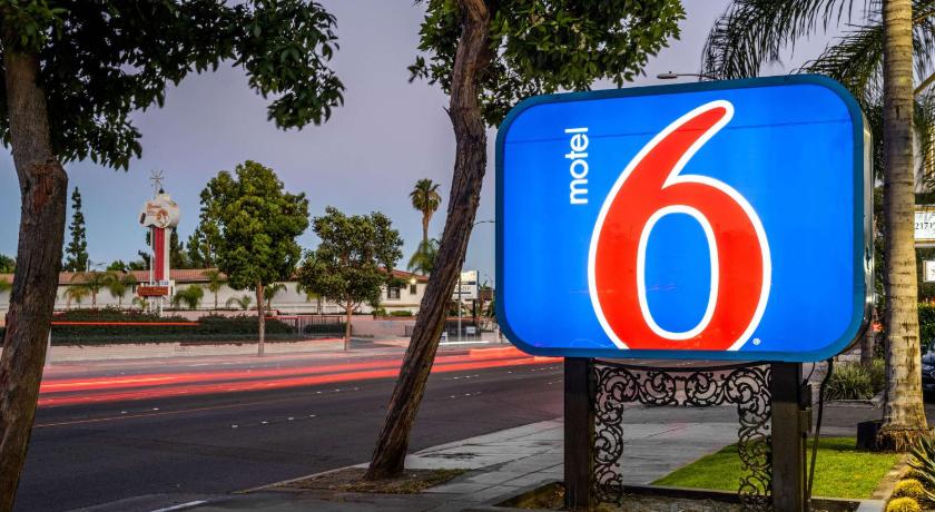 Motel 6-Anaheim, CA - Convention Center