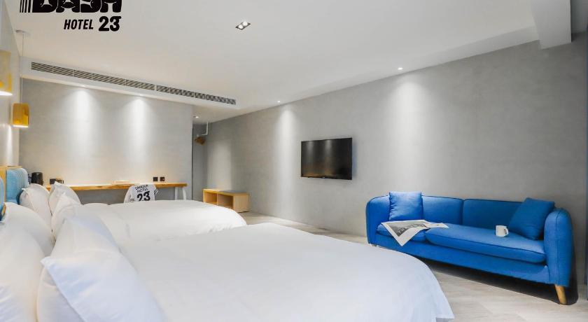 Image of Deluxe Quadruple Room with Bathtub 17
