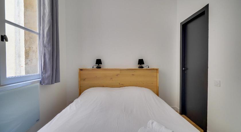 Image of One-Bedroom Apartment 12