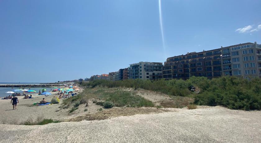 Apartments Pomorie photo