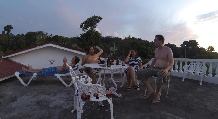 Tina's Guest House photo