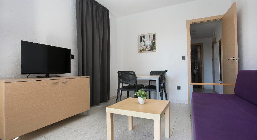 Apartamentos Amalia By Mc photo