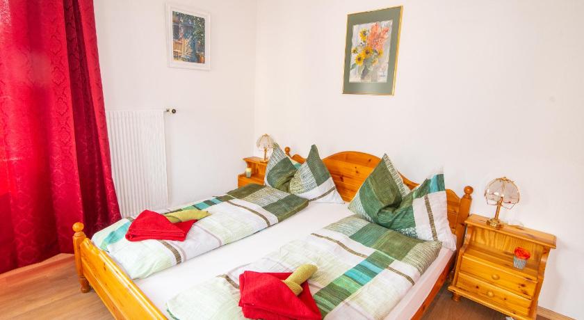 Sonne Holiday Rooms photo