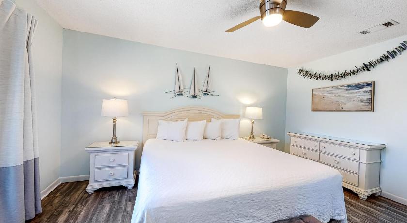Two Bedroom Apartment , TOPS'L Tennis Village 62 in Destin (FL)