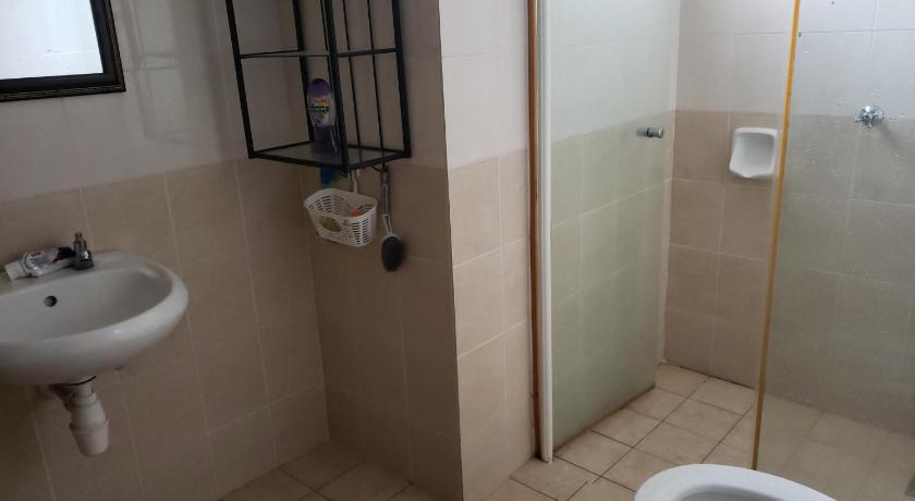 Izzahrah 4Rooms Shah Alam photo
