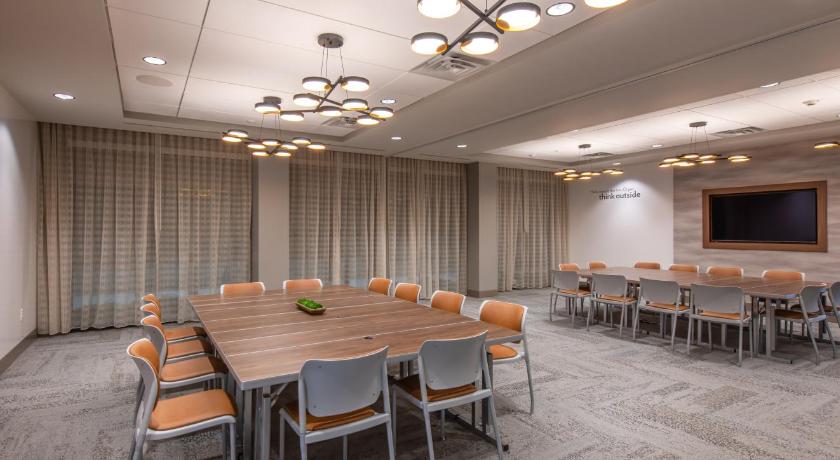 Atlanta EVEN Hotel Atlanta - Cobb Galleria, by IHG 3-Star Hotel pool