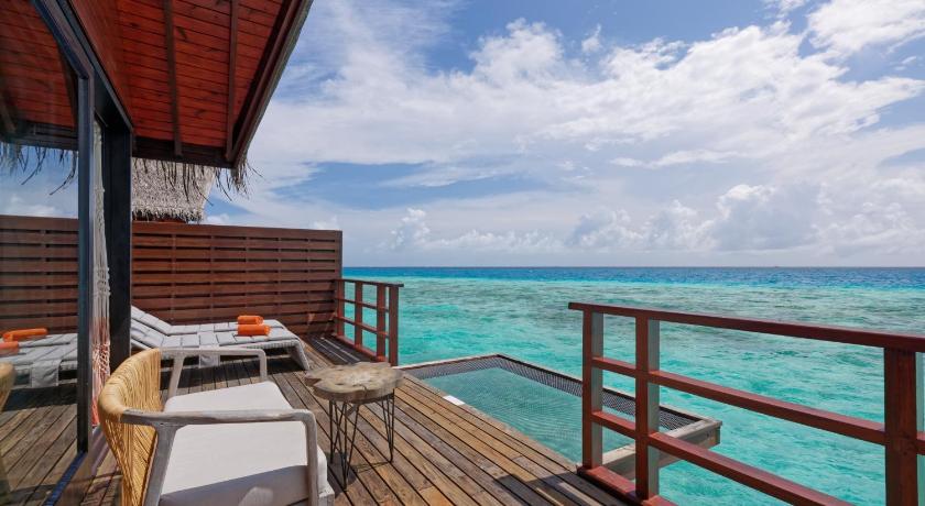 Grand Park Kodhipparu Maldives - image 6