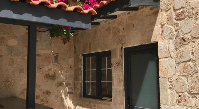 SOLO BOUTIQUE HOTEL - image 14