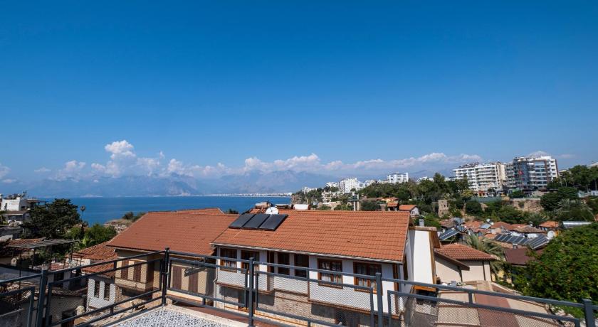 SOLO BOUTIQUE HOTEL - image 11