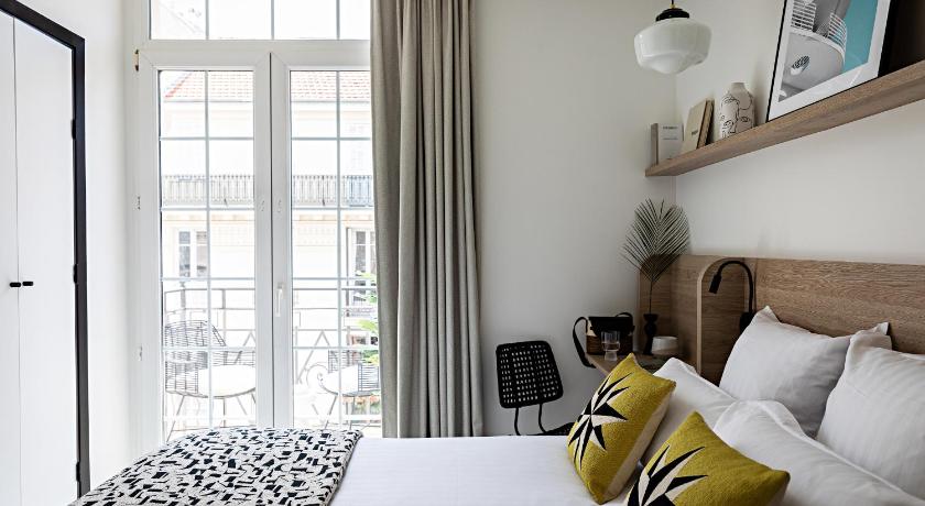 Image of 1 Double Bed, Nonsmoking, Classic Room, Balcony 0